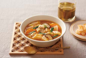 野菜と豆腐の韓国風スープ　