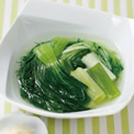 緑野菜のオリーブオイル蒸しスープ仕立て